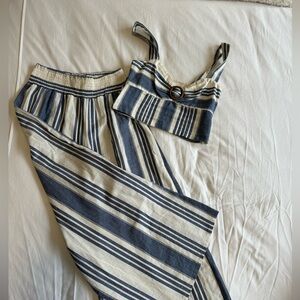 cute striped linen set. pants are a size medium and the top is a size xs